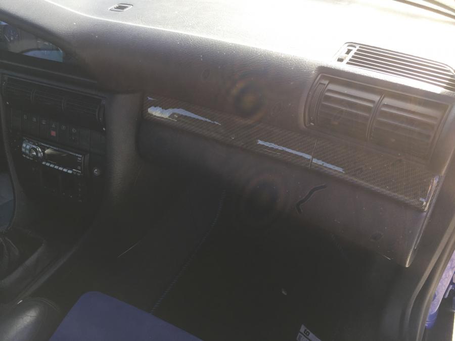 Детали интерьера Audi S6 Plus (4A, C4) 1996 года  (фото 32 из 58)